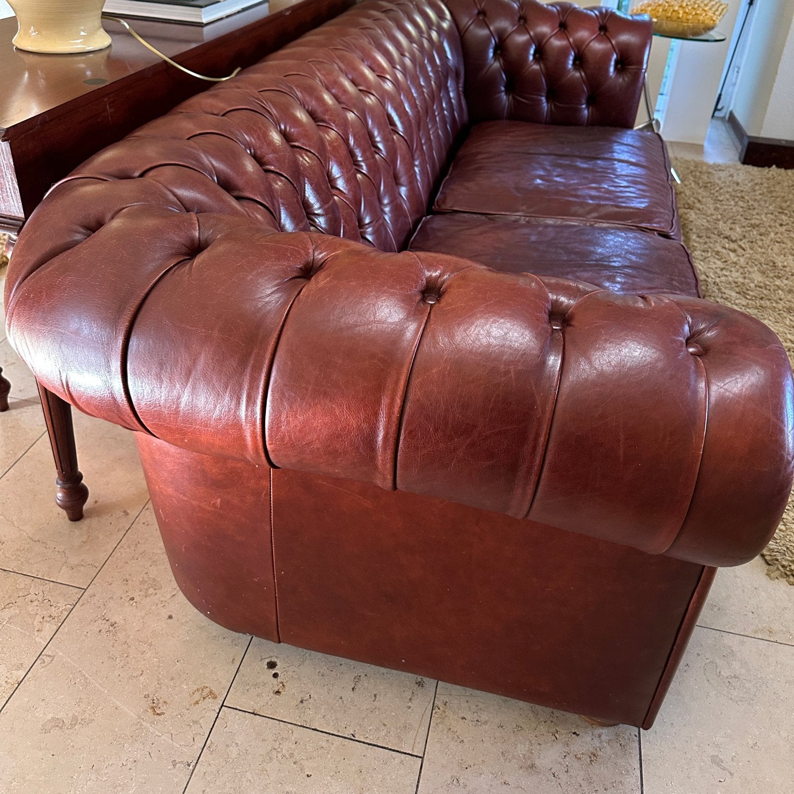 Lederen Chesterfield Bank - Klassiek en Comfortabel, Gebruikt, Chesterfield, Driepersoons, Ophalen of Verzenden