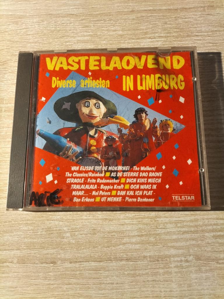 Vastelaovend in Limburg, Ophalen of Verzenden, Nederlandstalig