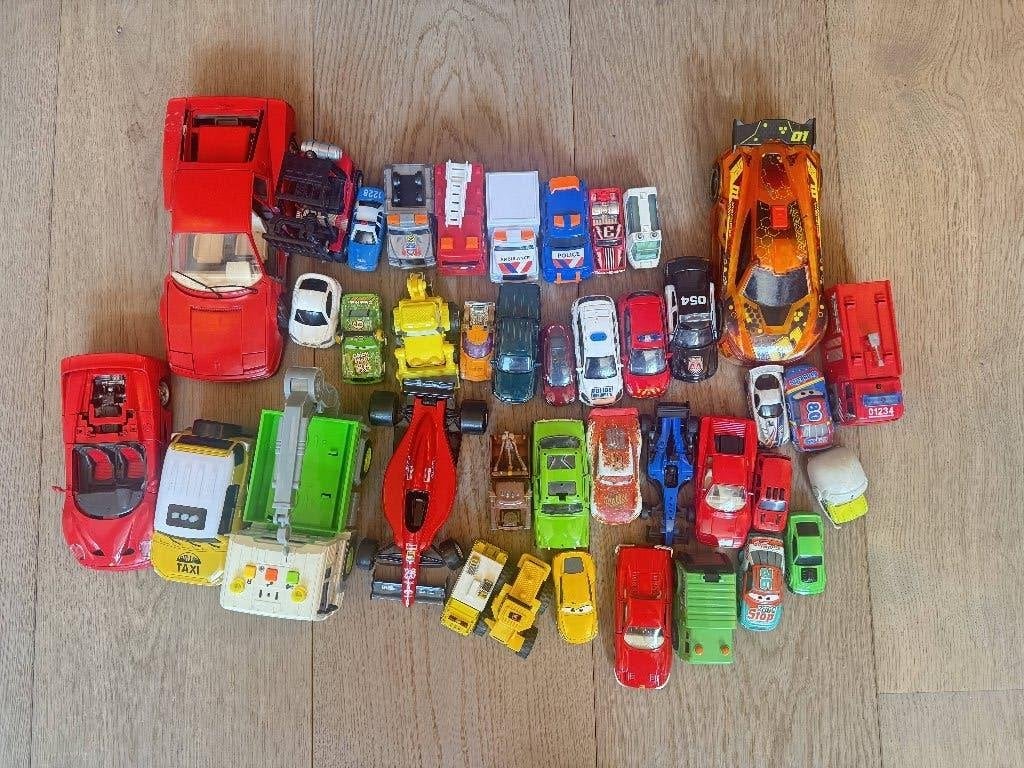 Zak autotjes plus grote graafmachine, Ophalen of Verzenden, Gebruikt