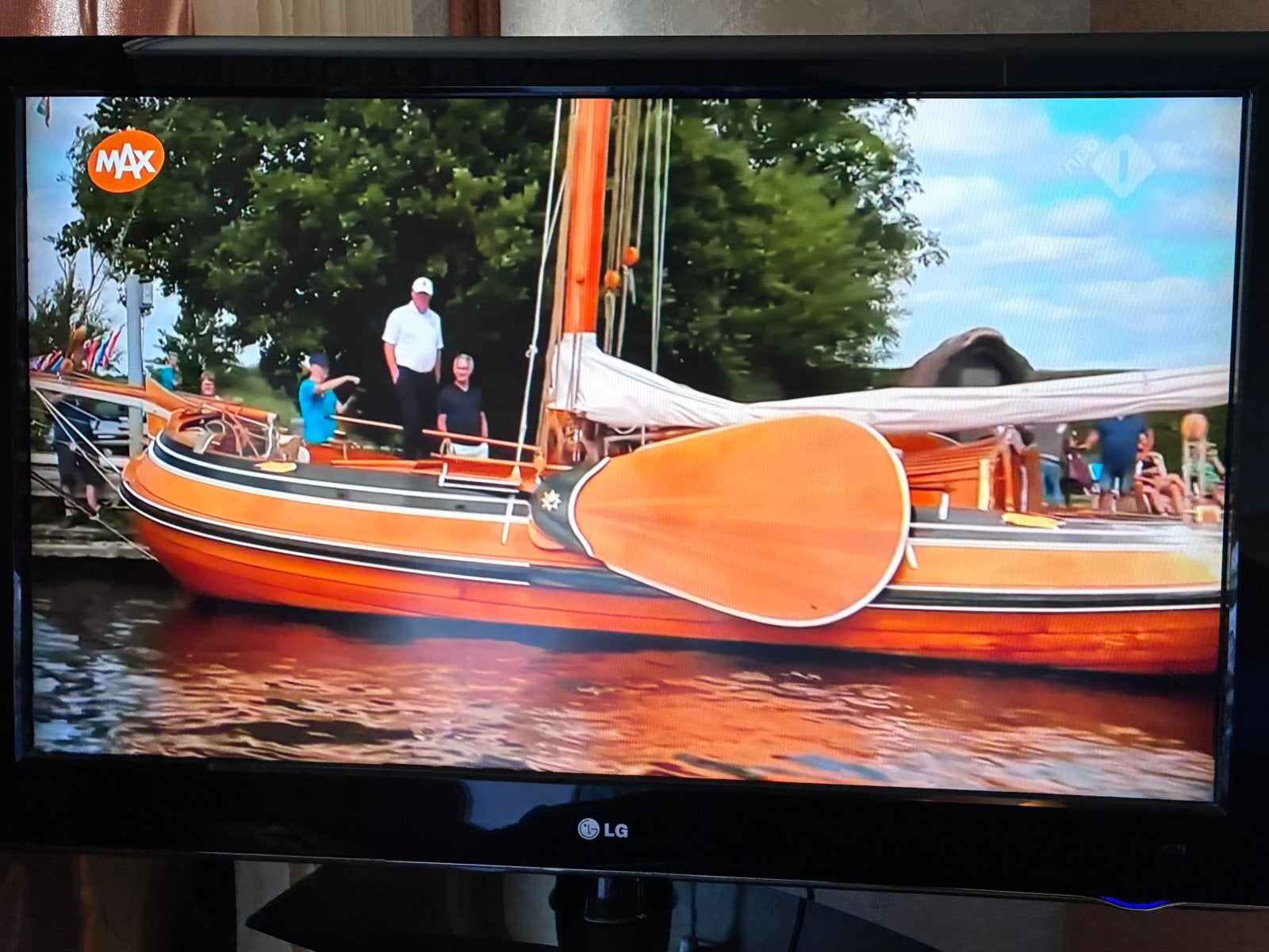 42 inch lg tv, Ophalen, Gebruikt, 50 Hz, 100 cm of meer