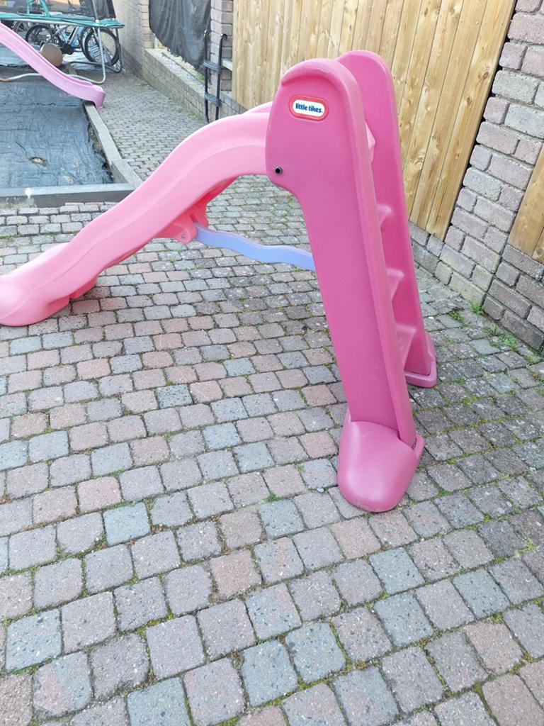 Little Tikes glijbaan en watertafel set, Kinderen en Baby's, Speelgoed | Buiten | Los speelgoed, Ophalen of Verzenden, Gebruikt
