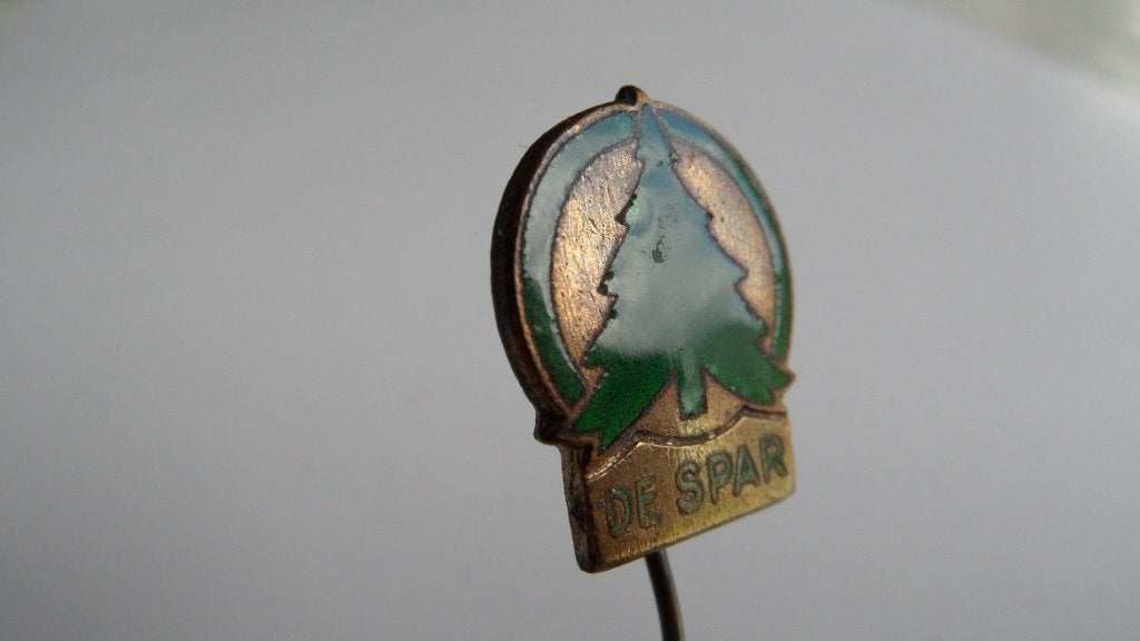 De Spar kruideniers winkel speld, oude geëmailleerde, Verzenden, Gebruikt, Merk, Speldje of Pin