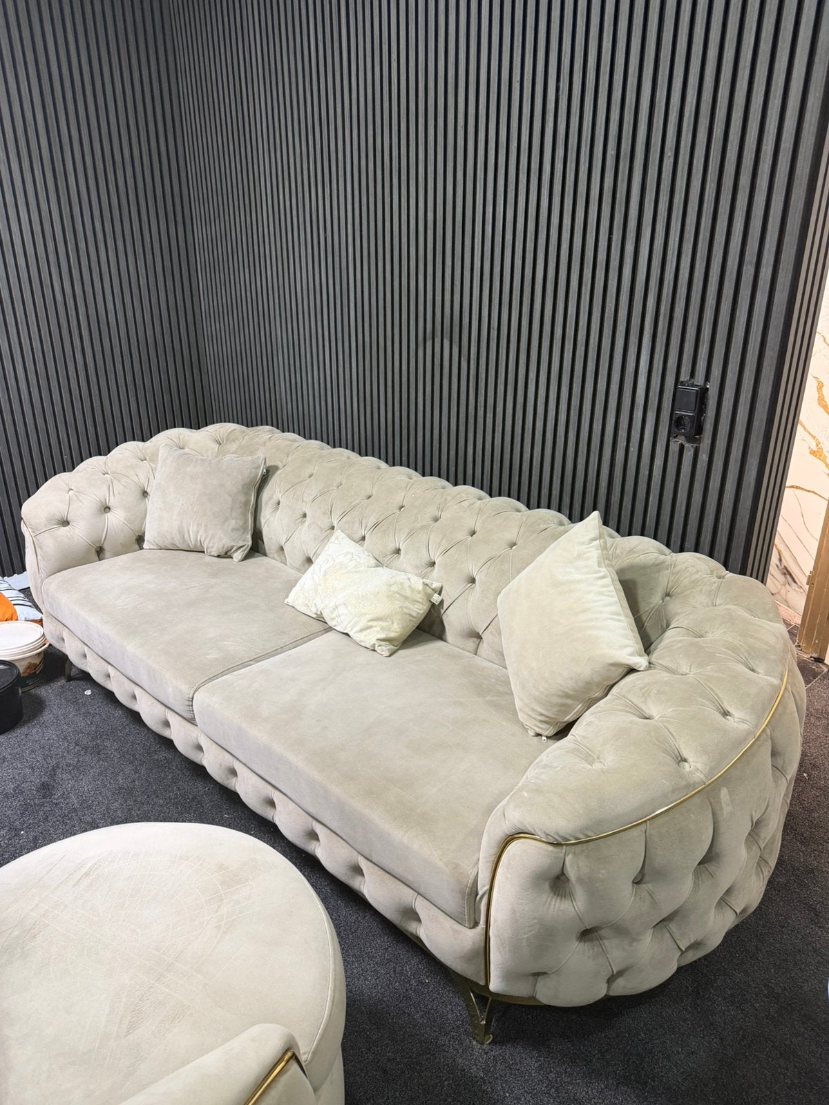 Mooie bank nog nieuw, Huis en Inrichting, Ophalen of Verzenden, Nieuw