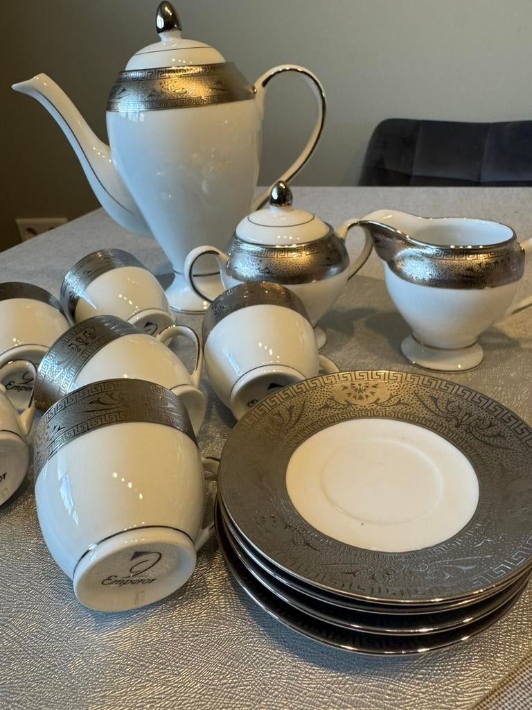 Luxe Servies thee compleet porselein barok, Ophalen of Verzenden