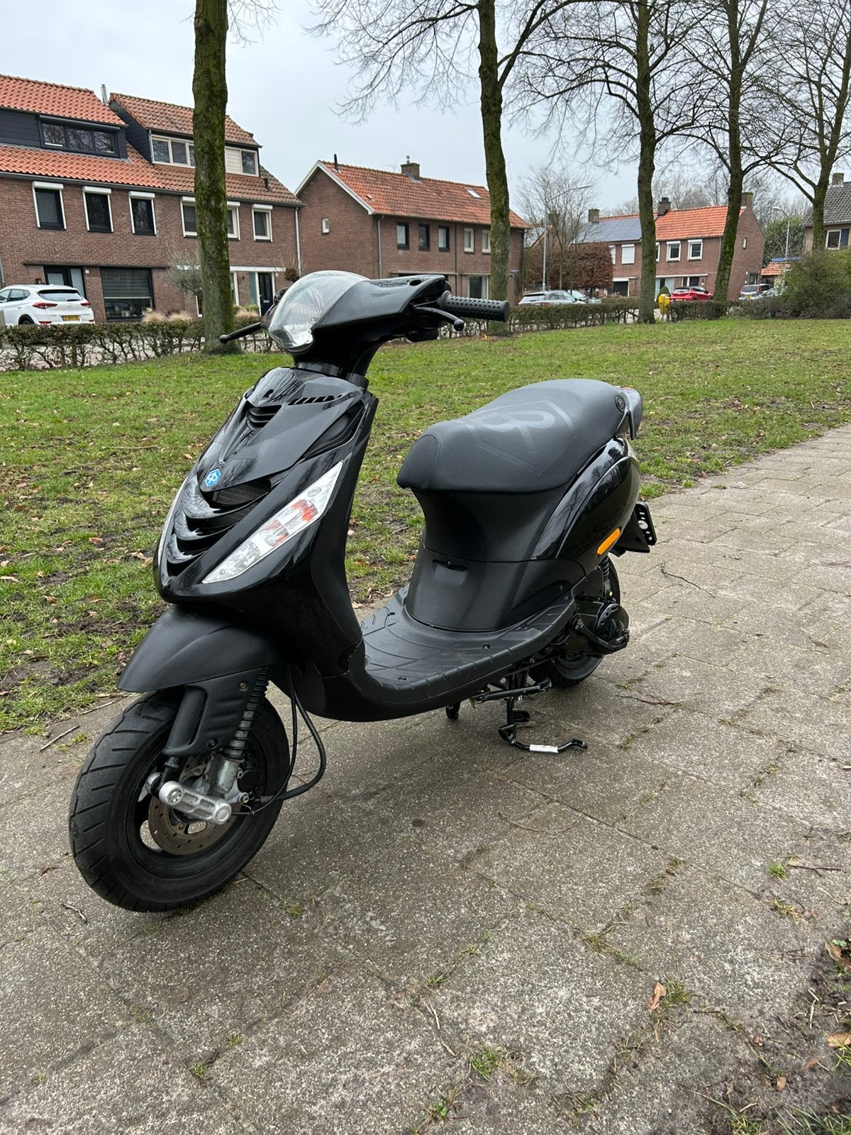 Piaggio zip sp h2o (orginele staat), Ophalen, Zo goed als nieuw, Benzine, Overige modellen