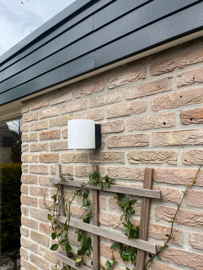 6x Karwei Lucide Jelte wandlamp IP44 zwart, Ophalen, Gebruikt, Metaal