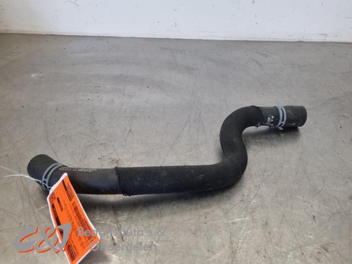 Radiateurslang van een Volkswagen Caddy