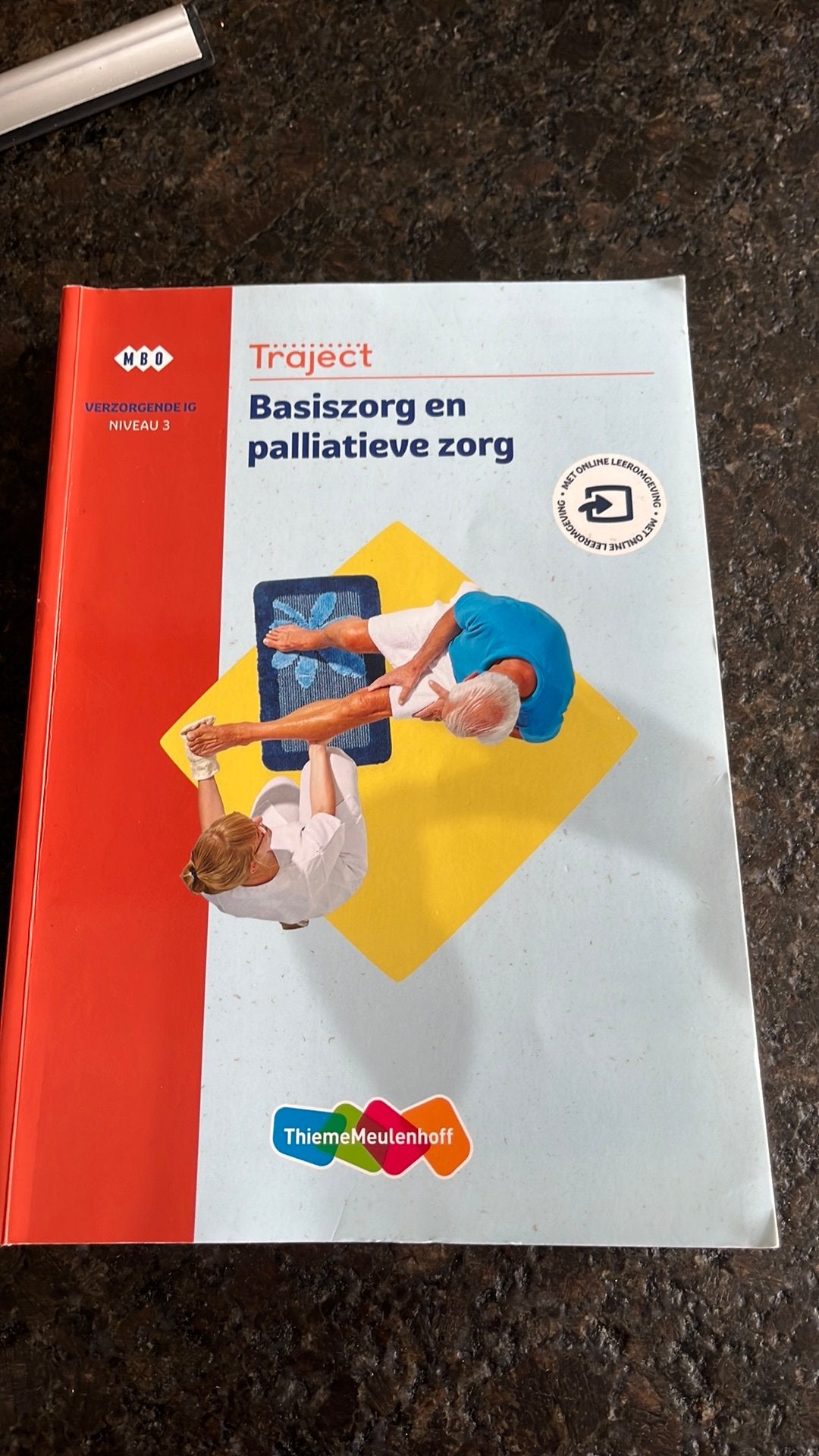 Verzorgende IG.  Basiszorg en palliatieve zorg, Boeken, Ophalen of Verzenden, Beta, MBO