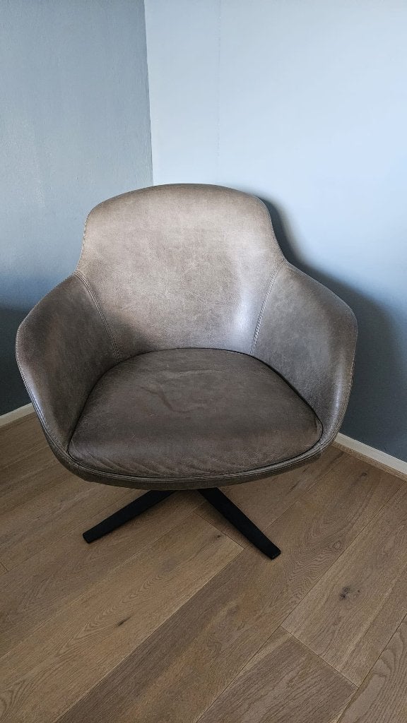Leren fauteuil op draaivoet, Ophalen, Gebruikt, 75 tot 100 cm, Leer
