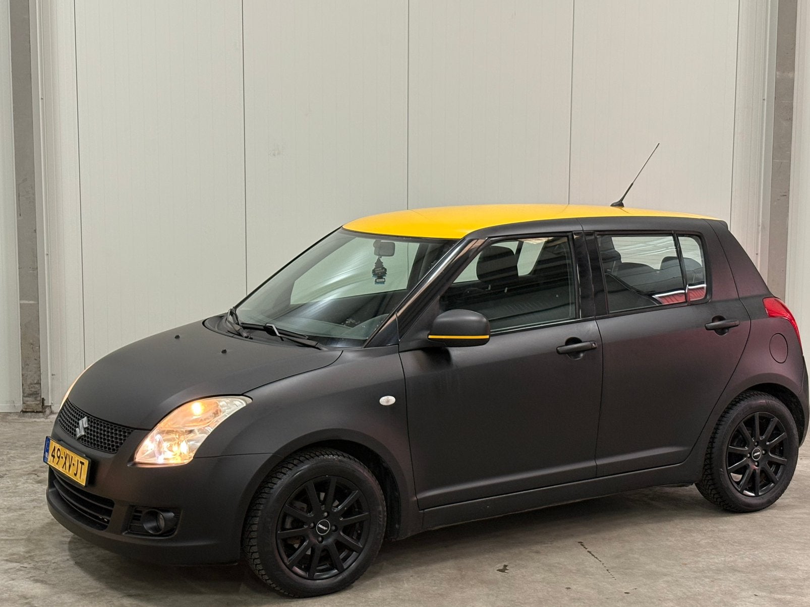 Suziki Swift 1.3 /AIRCO/CARPLAY/NWAPK/5DRS/BJ2007/, Auto's, Stof, Zwart, Bedrijf, Handgeschakeld