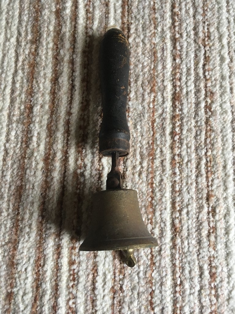 schoolbel met houten handvat messing koper bel, Ophalen of Verzenden, Koper