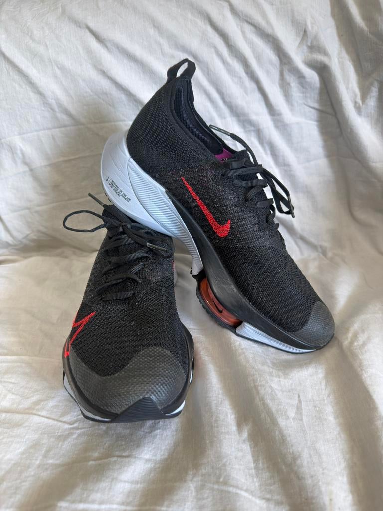 Nike Air Zoom Tempo NEXT% Flyknit Black Size EU42.5/UK8/US9, Ophalen of Verzenden, Zo goed als nieuw, Sportschoenen, Zwart