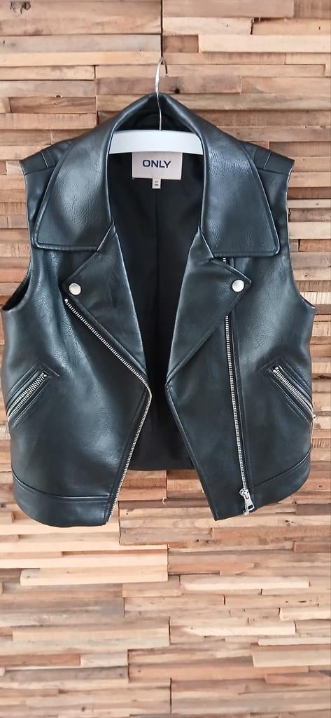 Zwart gilet van Only - Maat 146, Overige typen, Meisje, Only, Ophalen of Verzenden
