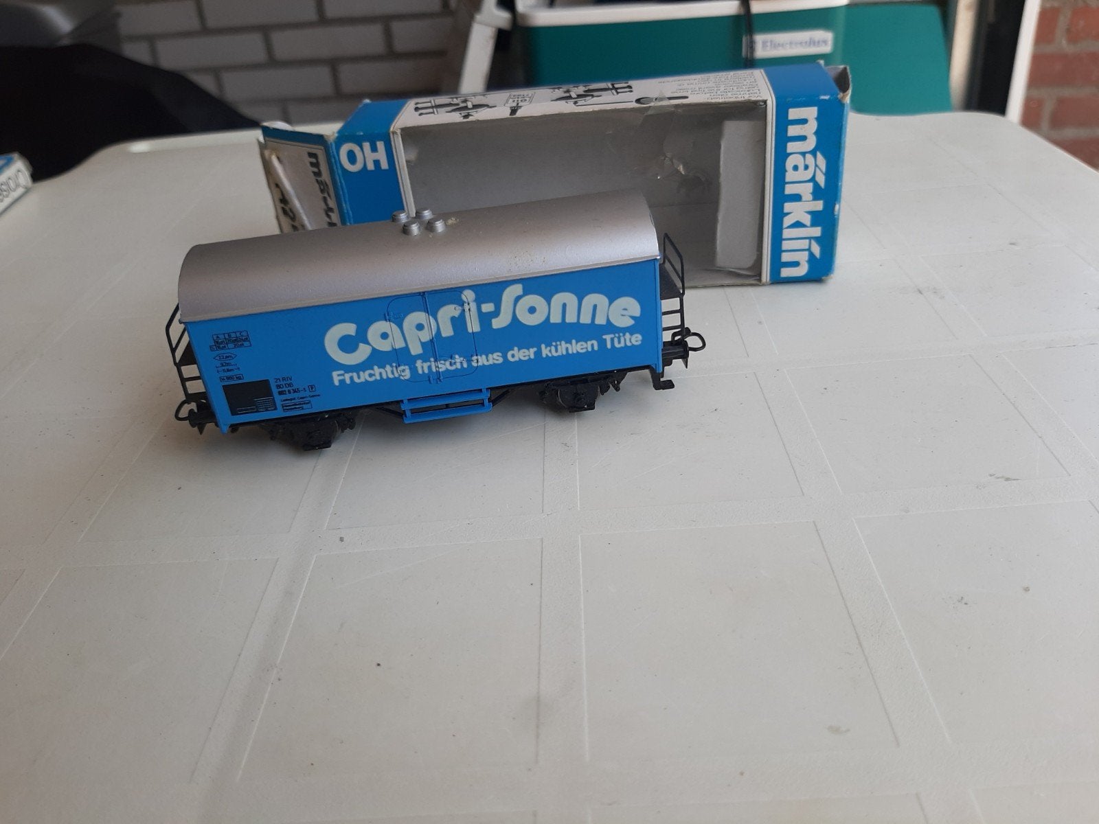 Märklin Capri-Sonne tankwagon, blauw, met originele doos, Ophalen
