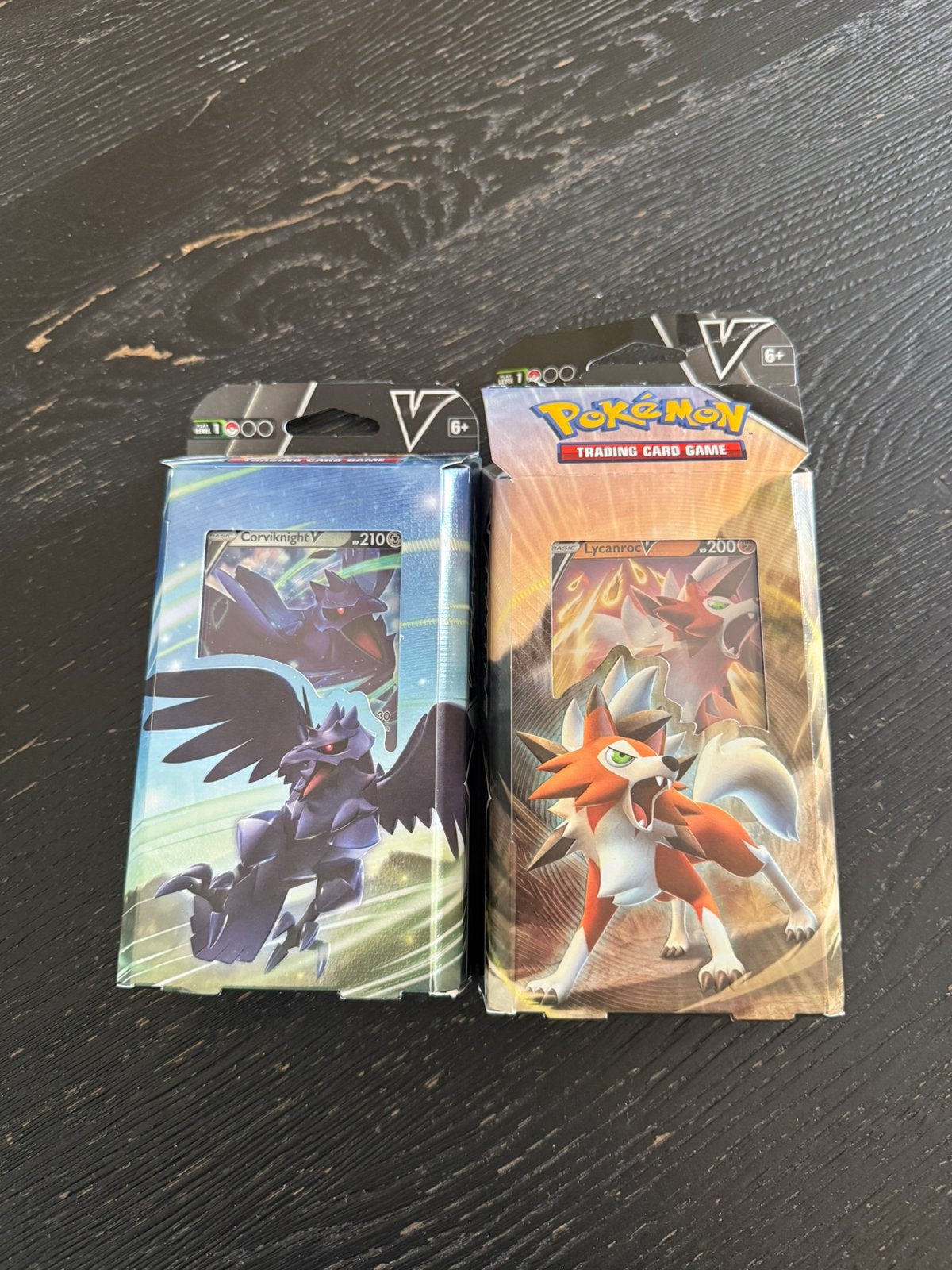 2 x pokemon V Battle, Ophalen of Verzenden, Zo goed als nieuw