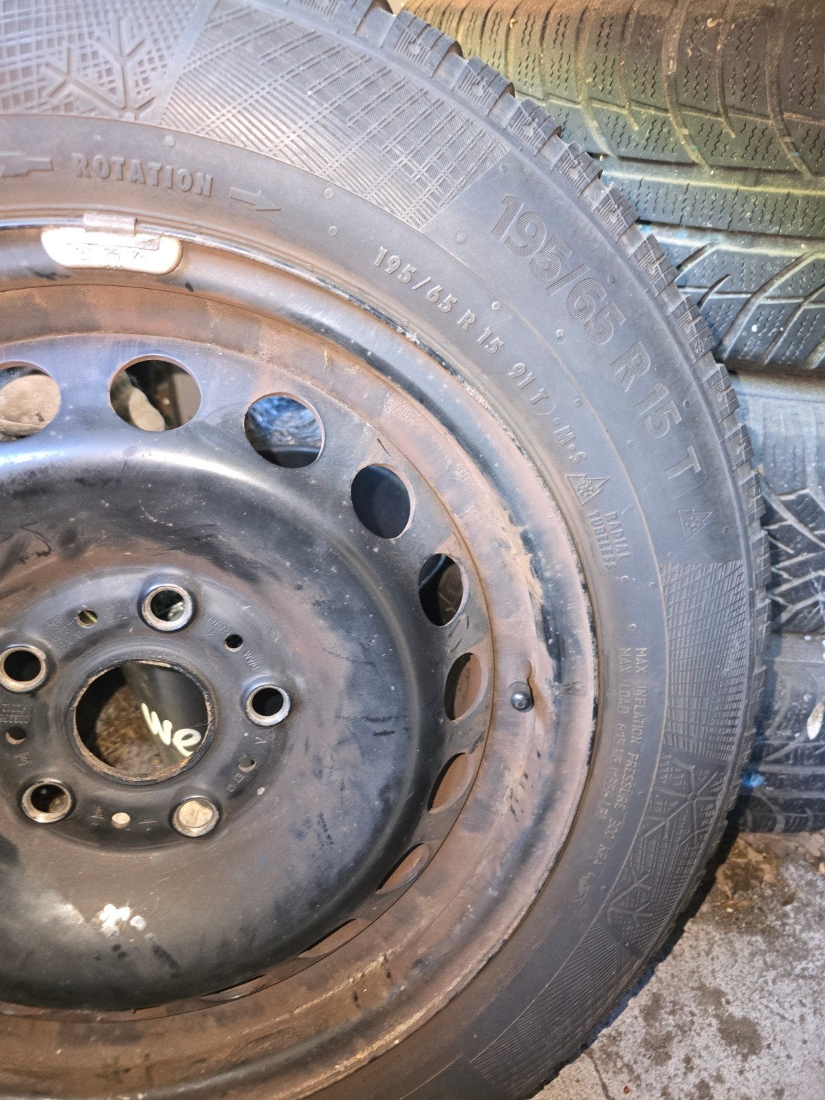Winterbanden met velg 195/65 R15 T, Gebruikt, 15 inch, Banden en Velgen, Personenwagen