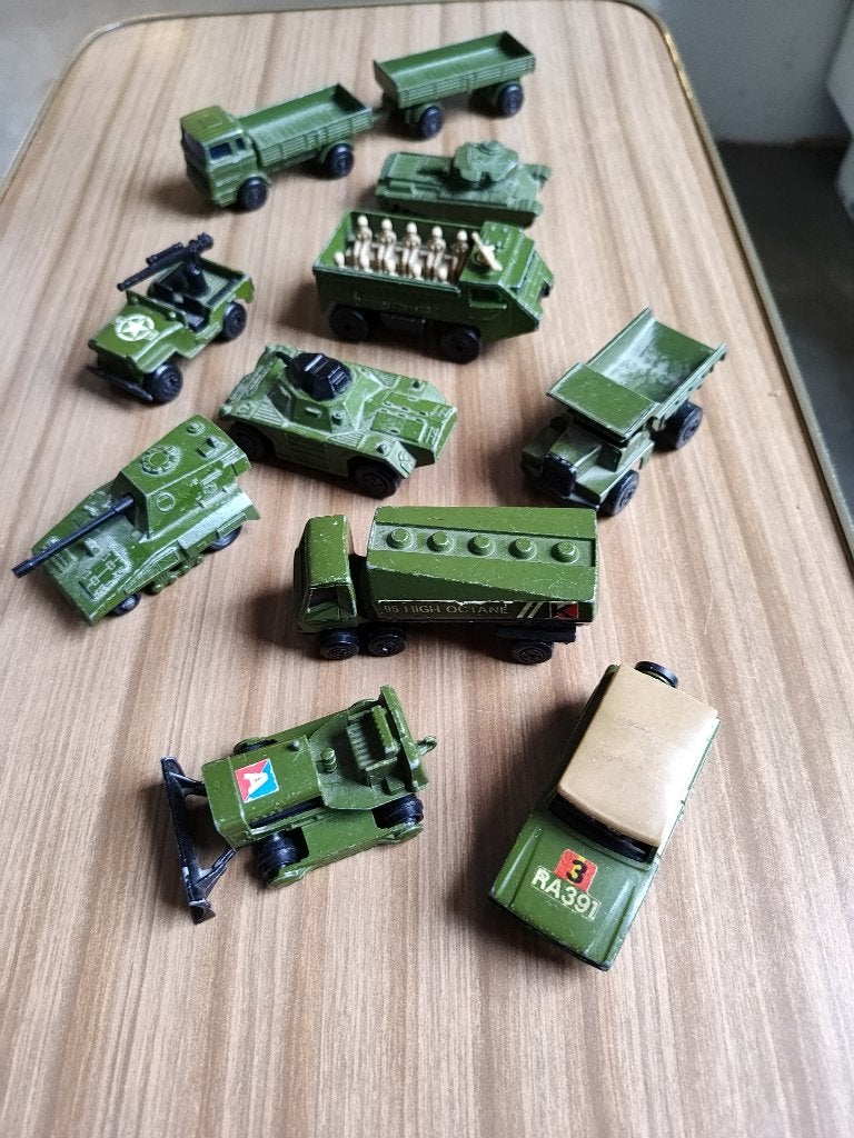Matchbox legervoertuigen 10 stuks, Ophalen of Verzenden, Gebruikt, Auto