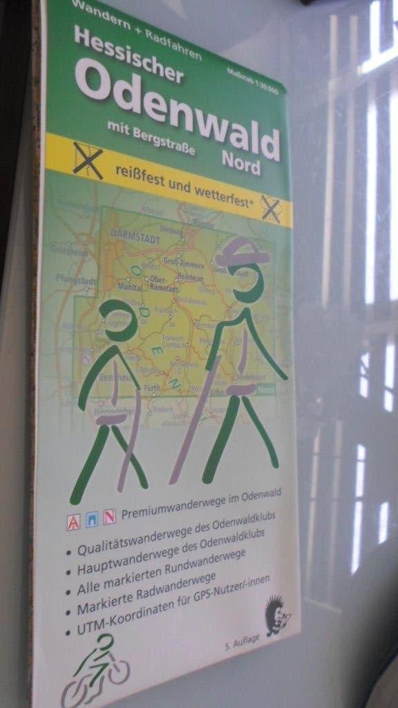 Hessischer Odenwald mit  -  Bergstraße Nord, Boeken, Atlassen en Landkaarten, Gelezen, 2000 tot heden, Ophalen of Verzenden, Landkaart