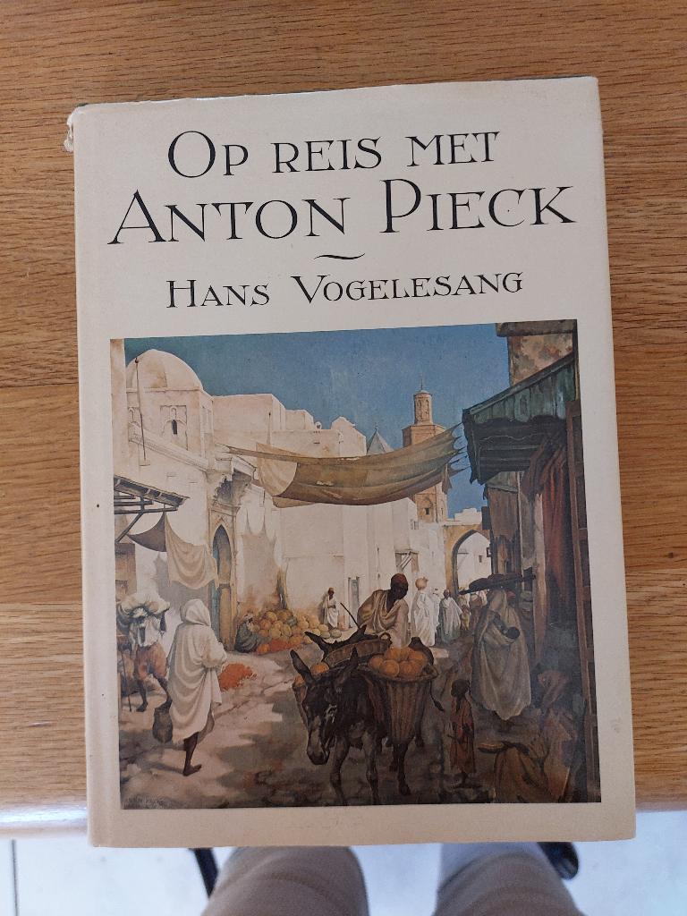 Hans Vogelesang, Op reis met Anton Pieck, Ophalen of Verzenden, Zo goed als nieuw