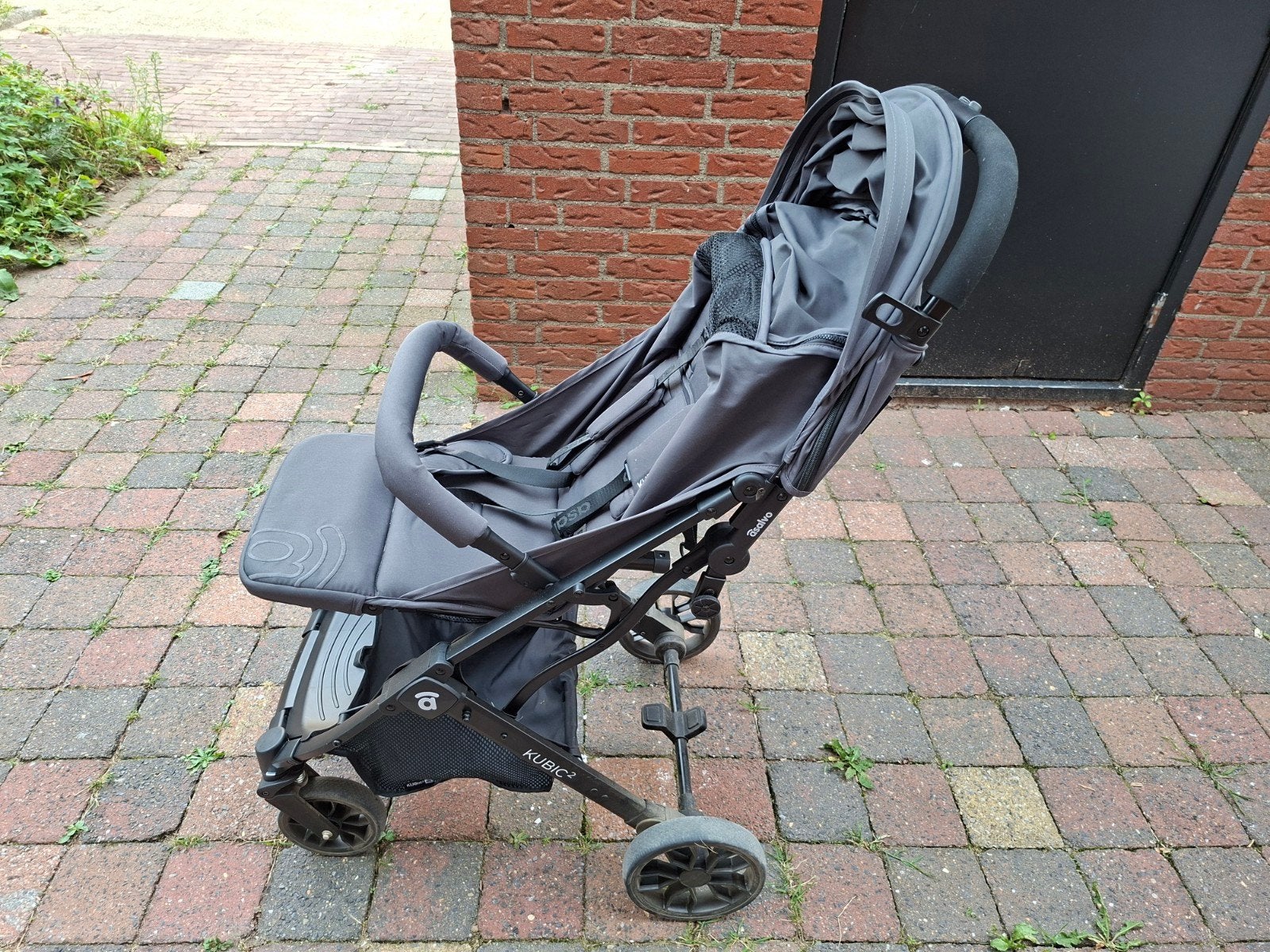 Asalvo Kubic 2 Buggy - Compact en Lichtgewicht, Ophalen, Zo goed als nieuw, Overige merken, Verstelbare rugleuning