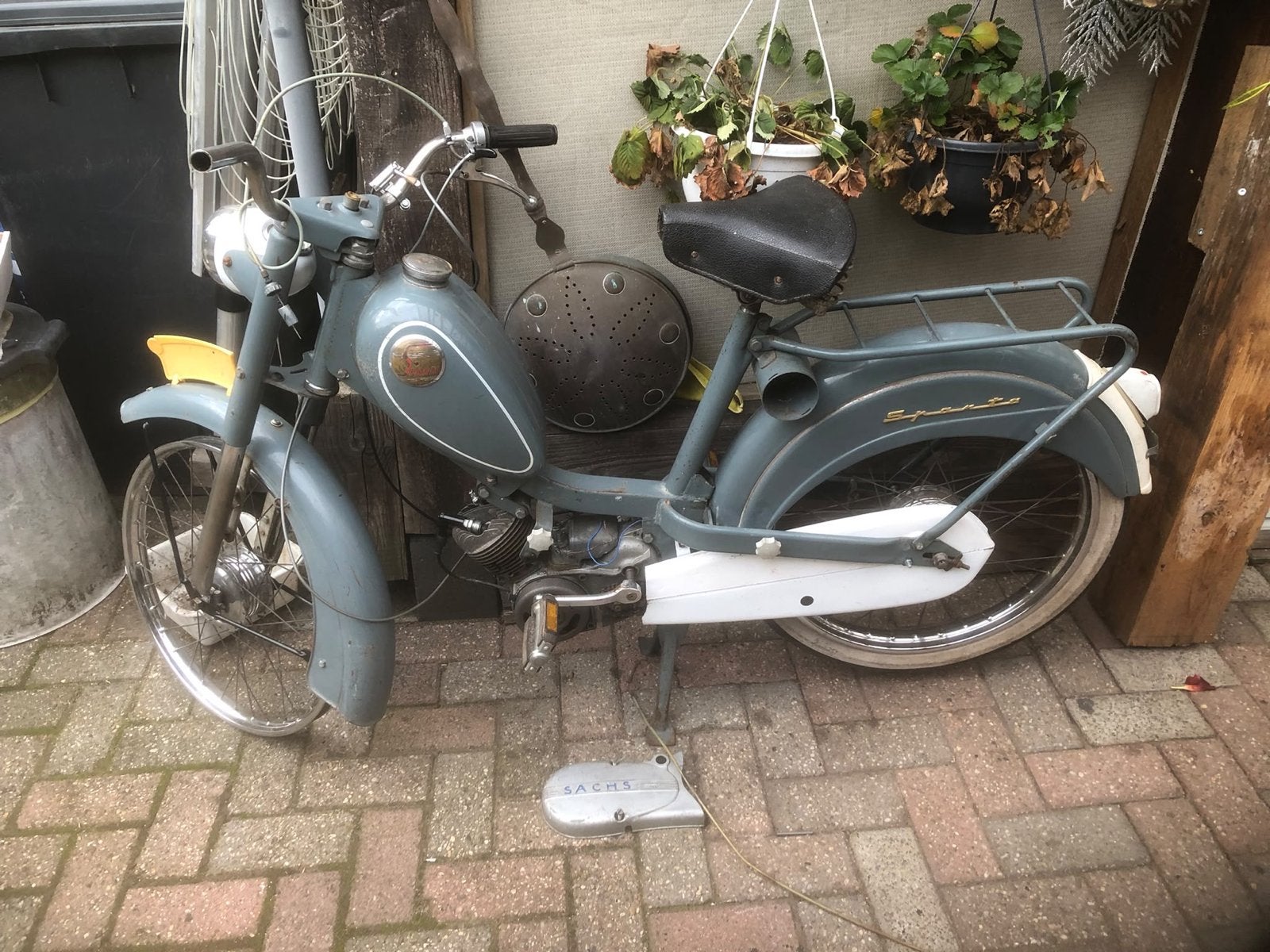 2 Sparta brommers - Opknappers, Ophalen, Sparta
