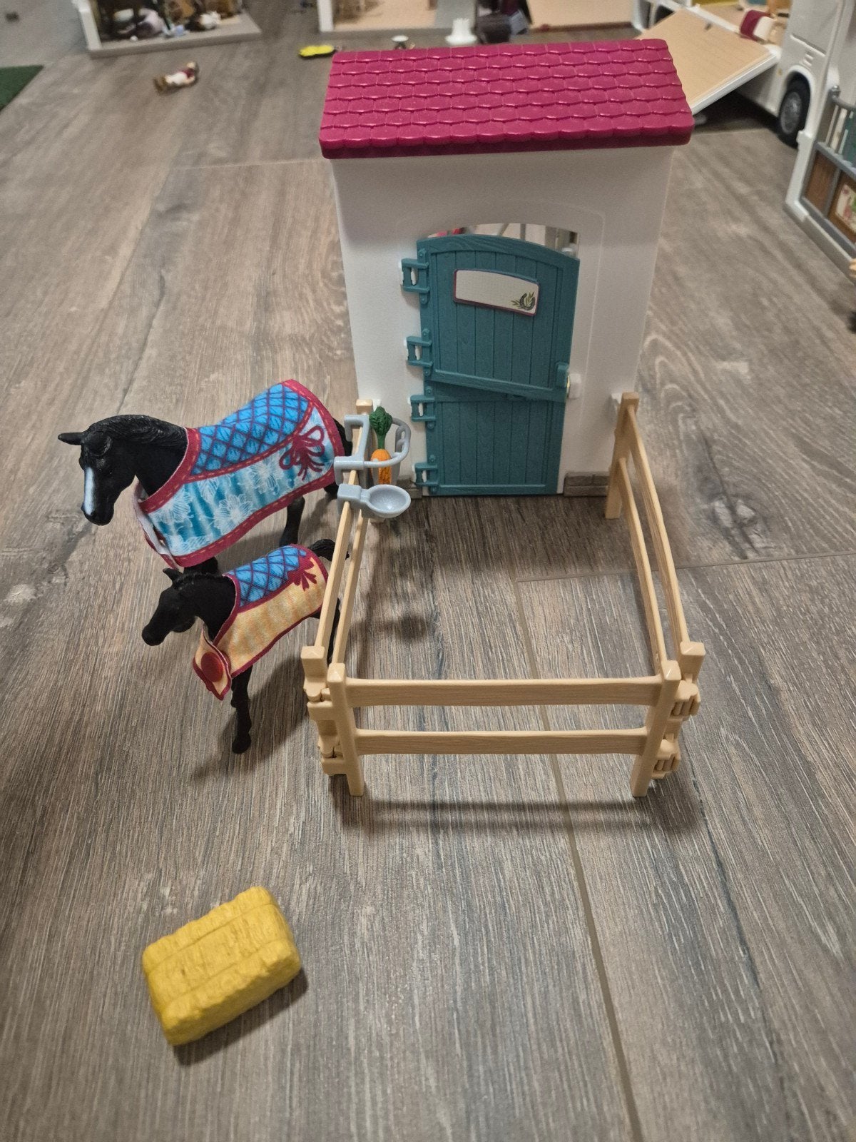 Sleich stal met paarden, Ophalen of Verzenden, Zo goed als nieuw