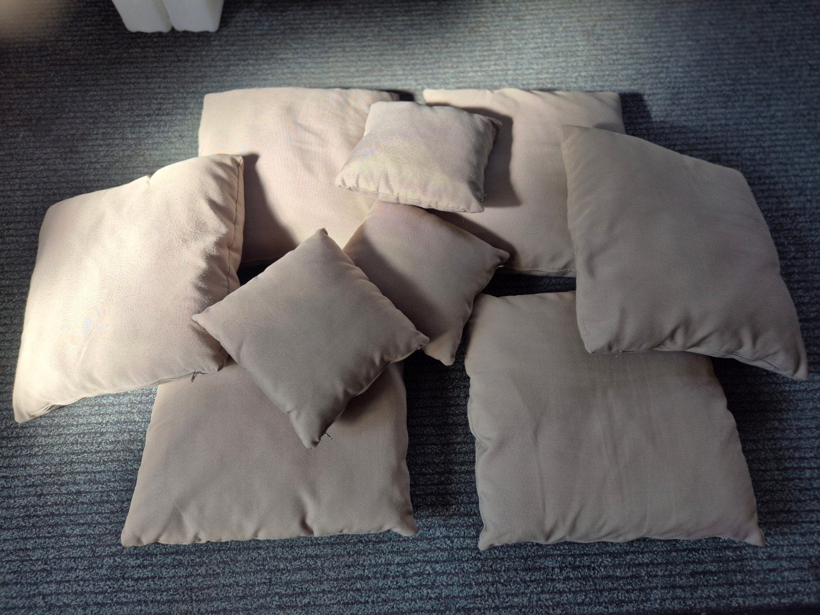 9 All-weather loungekussens - Taupe/Zandkleur, Ophalen, Gebruikt, Geschikt voor buiten, Beige