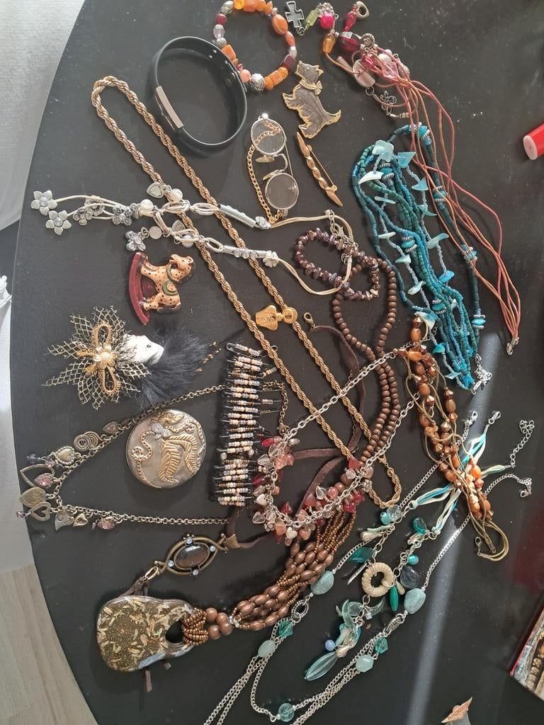 Partijtje / lot sieraden vintage en modern, Ophalen of Verzenden, Overige materialen
