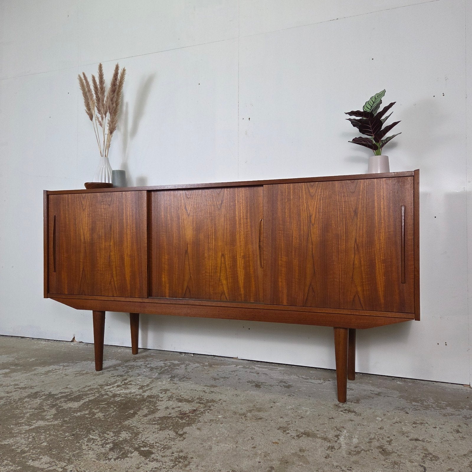 Tilvad Hansen, vintage jaren 60 Deens teak sideboard tv kast, Ophalen, Tylvad Hansen Møbelfabrik, Gebruikt, Scandinavisch, Mid Century, Preloved Danish