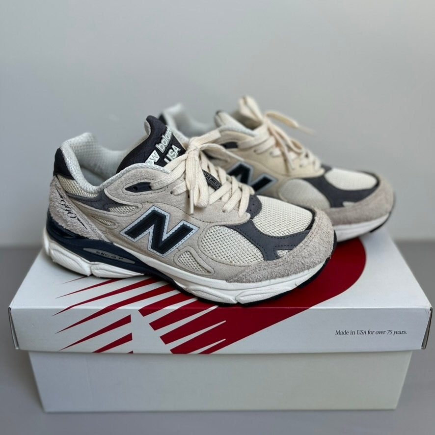 New Balance 990v3 MiUSA Teddy Santis Moonbeam - maat 35.5, Beige, New Balance, Nieuw, Ophalen of Verzenden