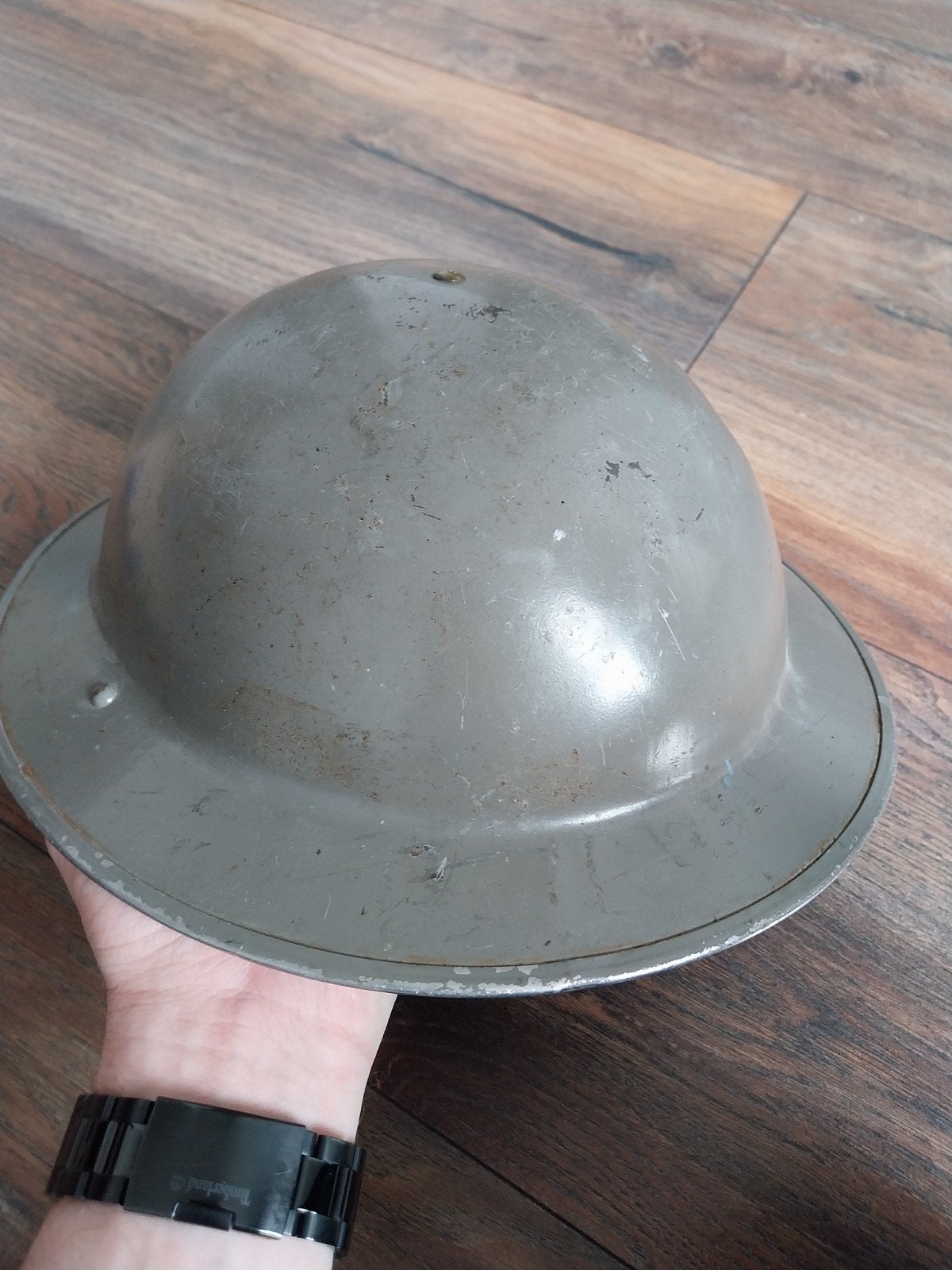 Engelse Brodie helm uit 1942, Ophalen of Verzenden, Landmacht, Engeland, Helm of Baret