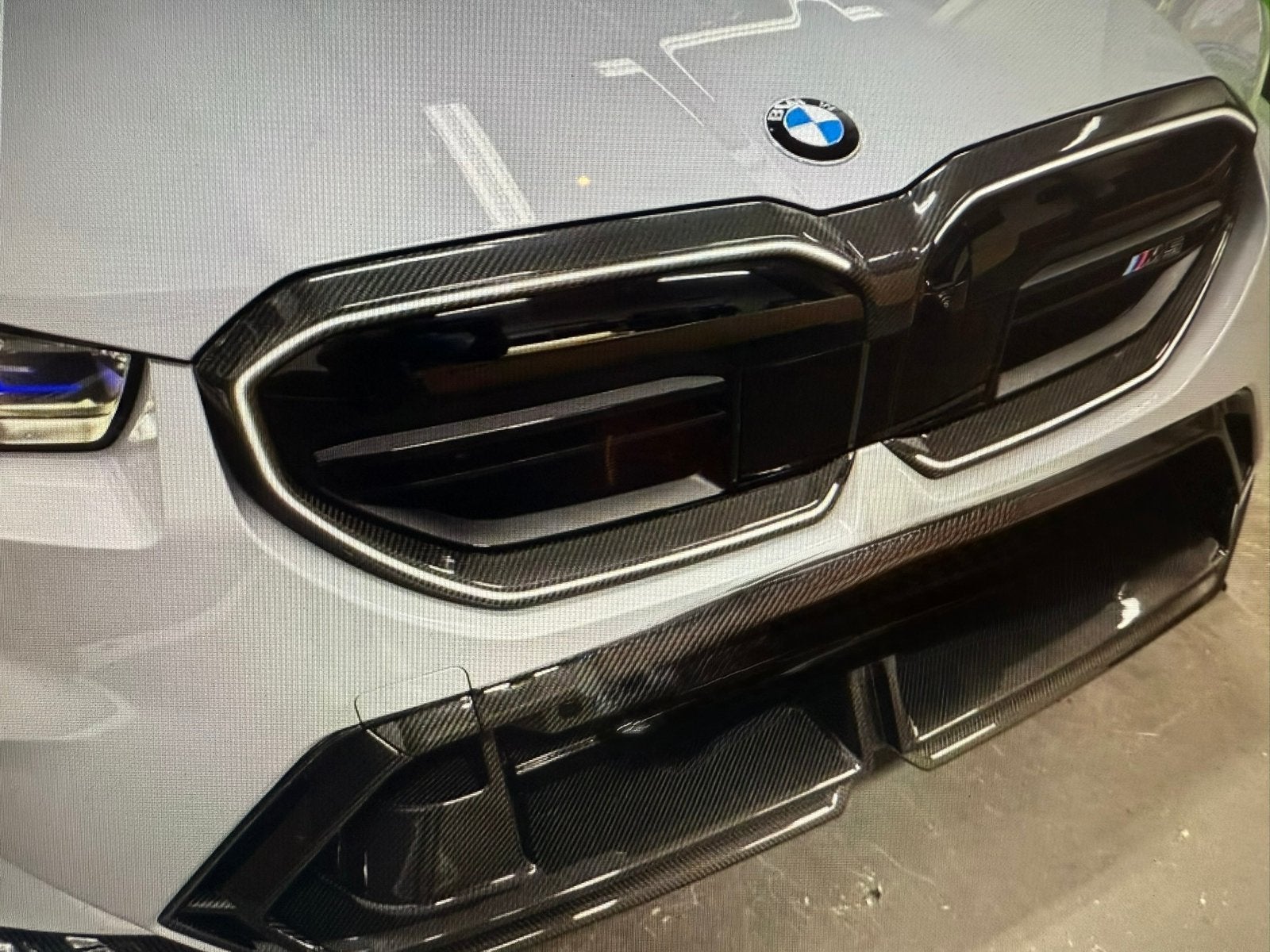 BMW M5 G90 / G99 M-performance full dry carbon grill cover, Ophalen of Verzenden