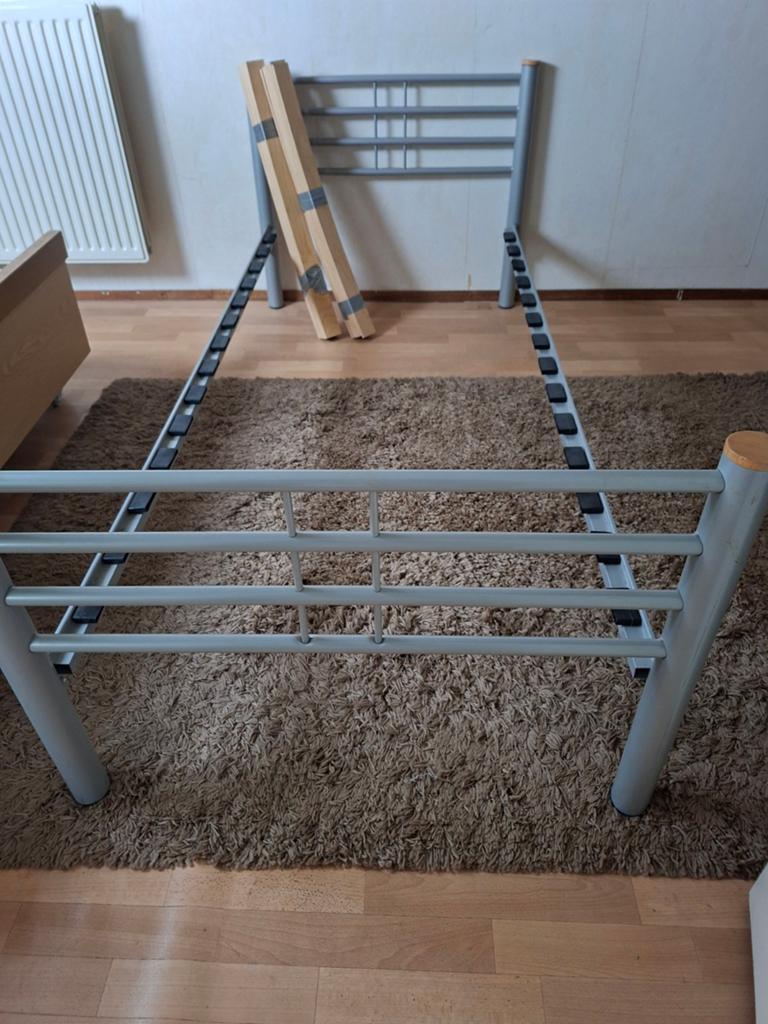 Slaapkamer  en bedden, Ophalen, Gebruikt, 90 cm, Eenpersoons