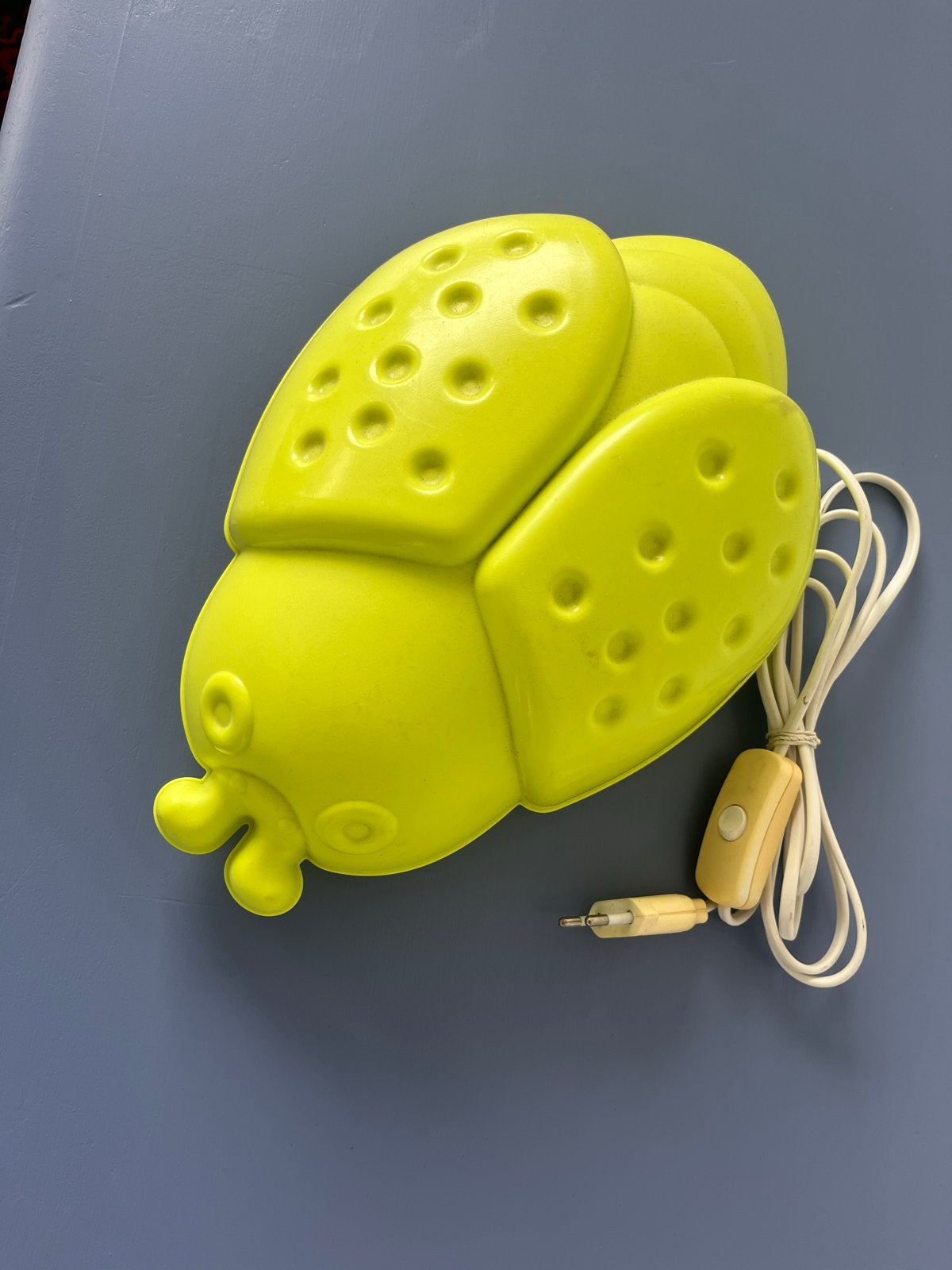 Leuke lieveheersbeestje lamp voor de kinderkamer, Gebruikt, Kunststof, Geel, Ophalen