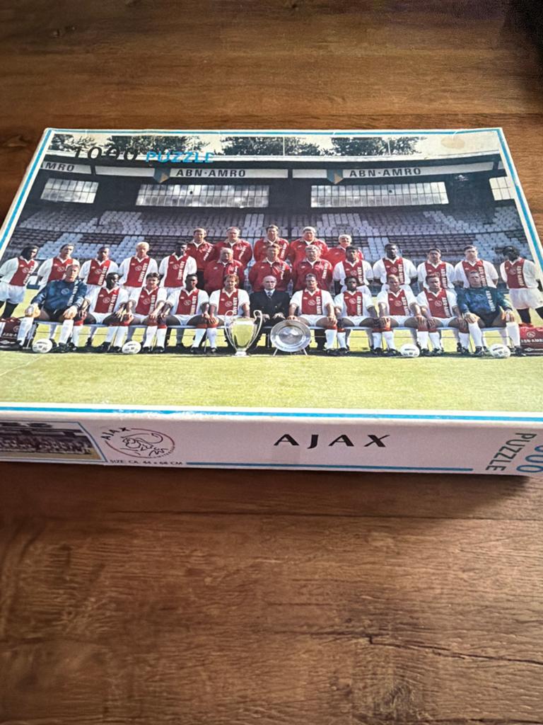 Ajax 1000 stukjes puzzel - Historisch elftal - compleet, Ophalen of Verzenden, 500 t/m 1500 stukjes, Gebruikt, Legpuzzel