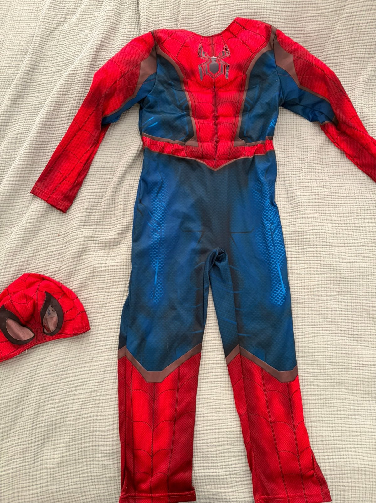Marvel spiderman pak maat 7 / 8 jaar origineel uit Disney, Ophalen of Verzenden, Zo goed als nieuw, 122 t/m 128, Jongen