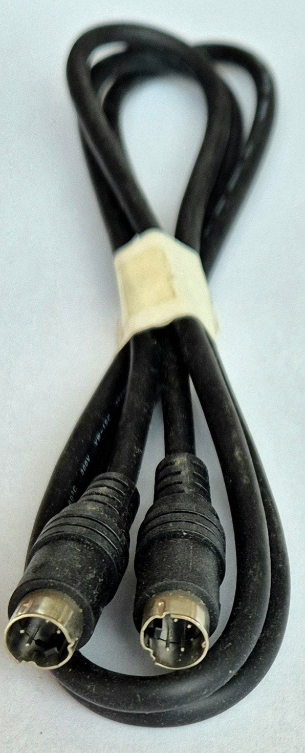 Nieuwe 4-polige S-VHS kabel, Ophalen of Verzenden, Nieuw, Minder dan 2 meter, Overige kabels