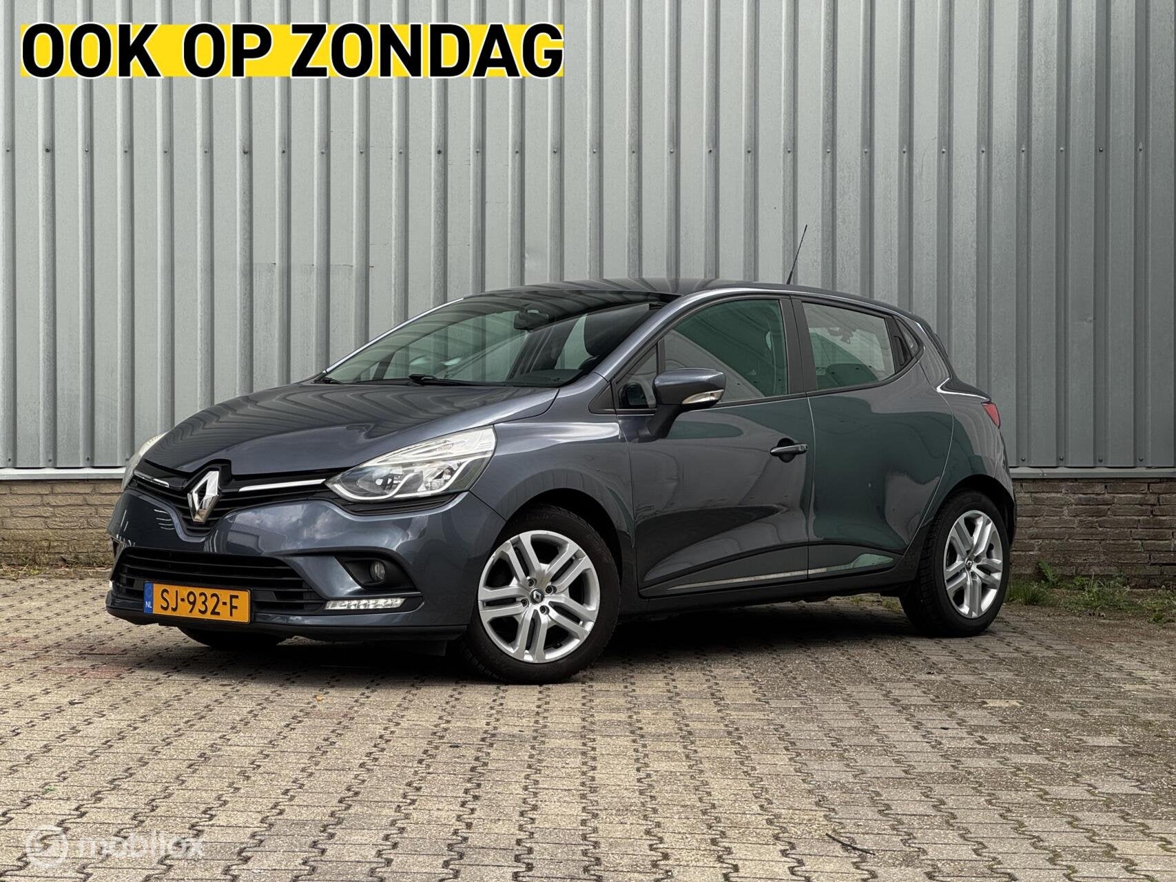Renault Clio 0.9 TCe Limited | 5drs | Airco | Afn. Trekhaak, Voorwielaandrijving, 898 cc, Stof, Startonderbreker
