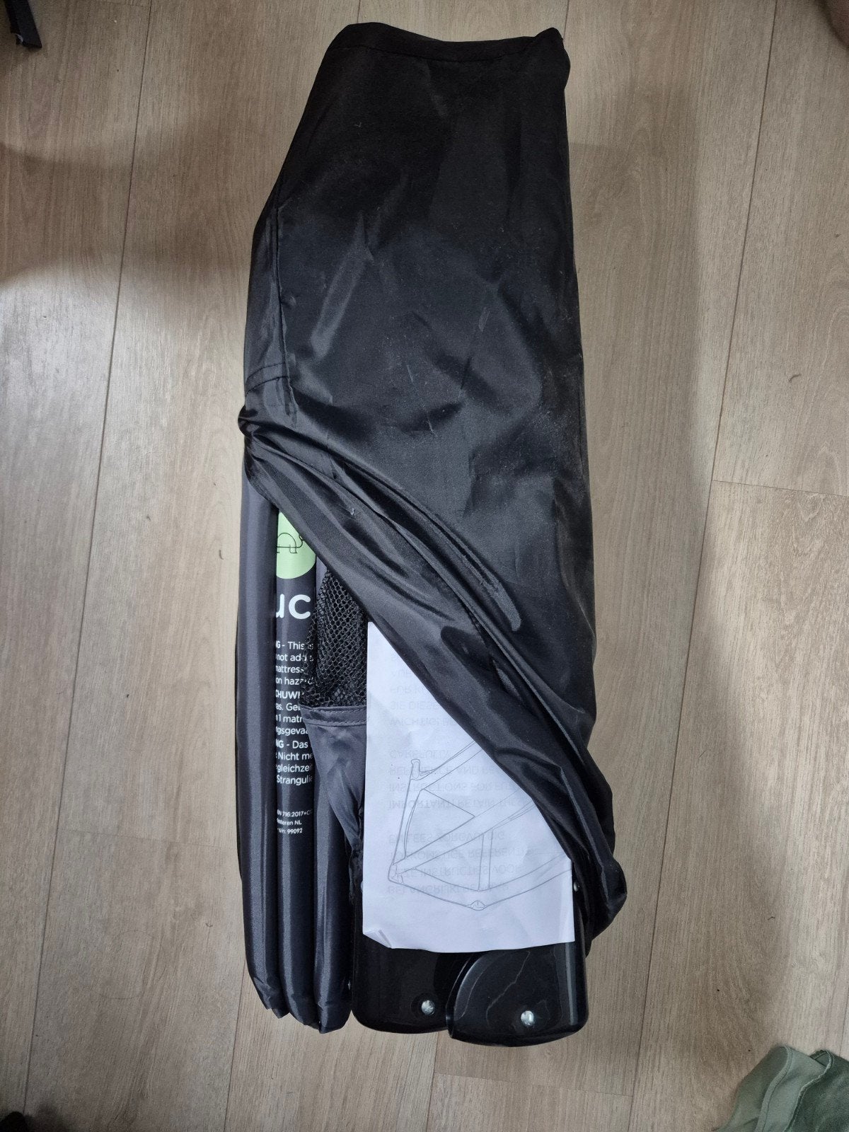 Puck Campingbed Zwart & matras, Ophalen, Zo goed als nieuw, Reisbedje