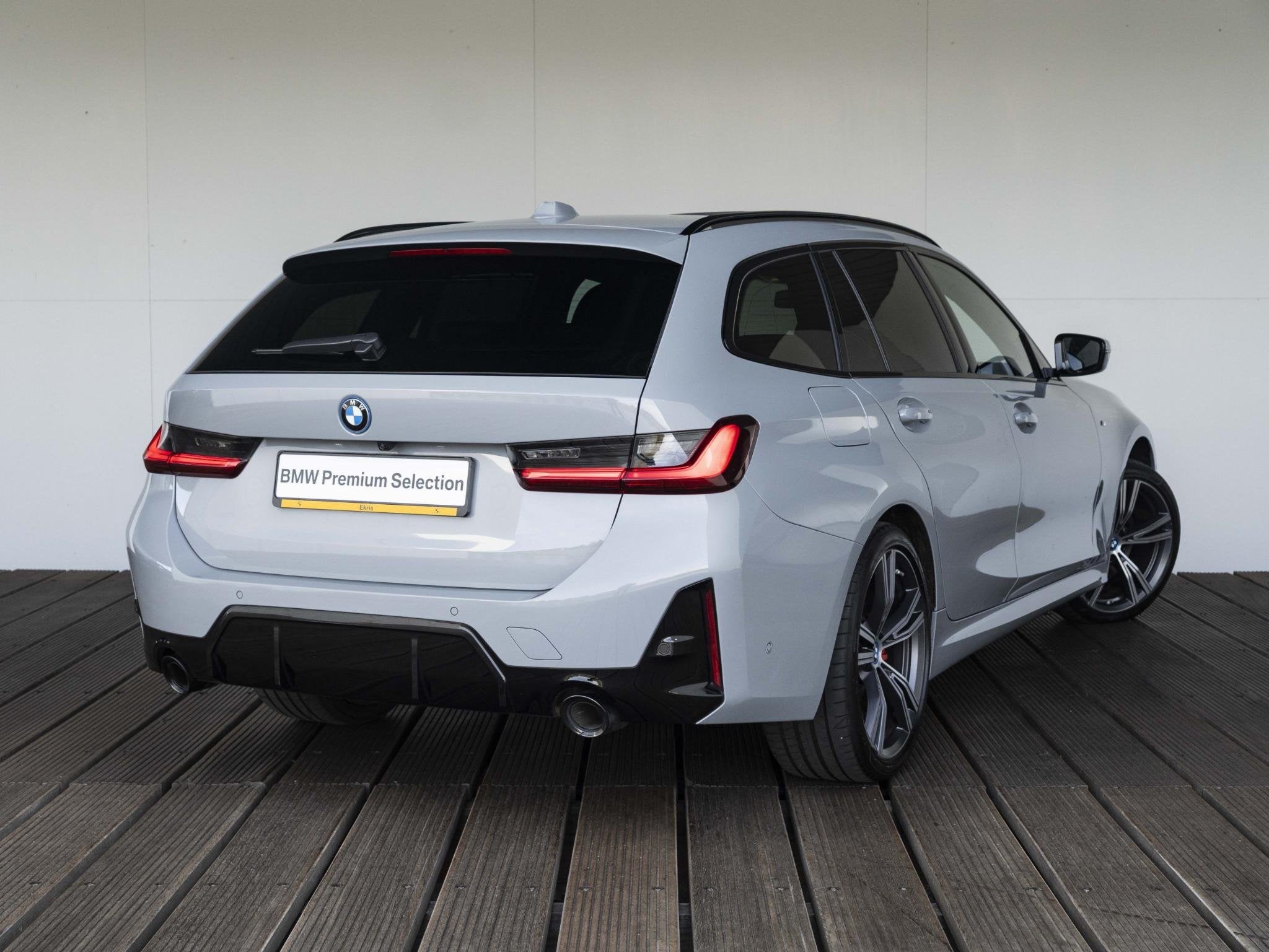 BMW 3 Serie 320e Touring | M Sportpakket Pro | Achteruitrijc, 1998 cc, Gebruikt, 4 cilinders, Met garantie (alle)