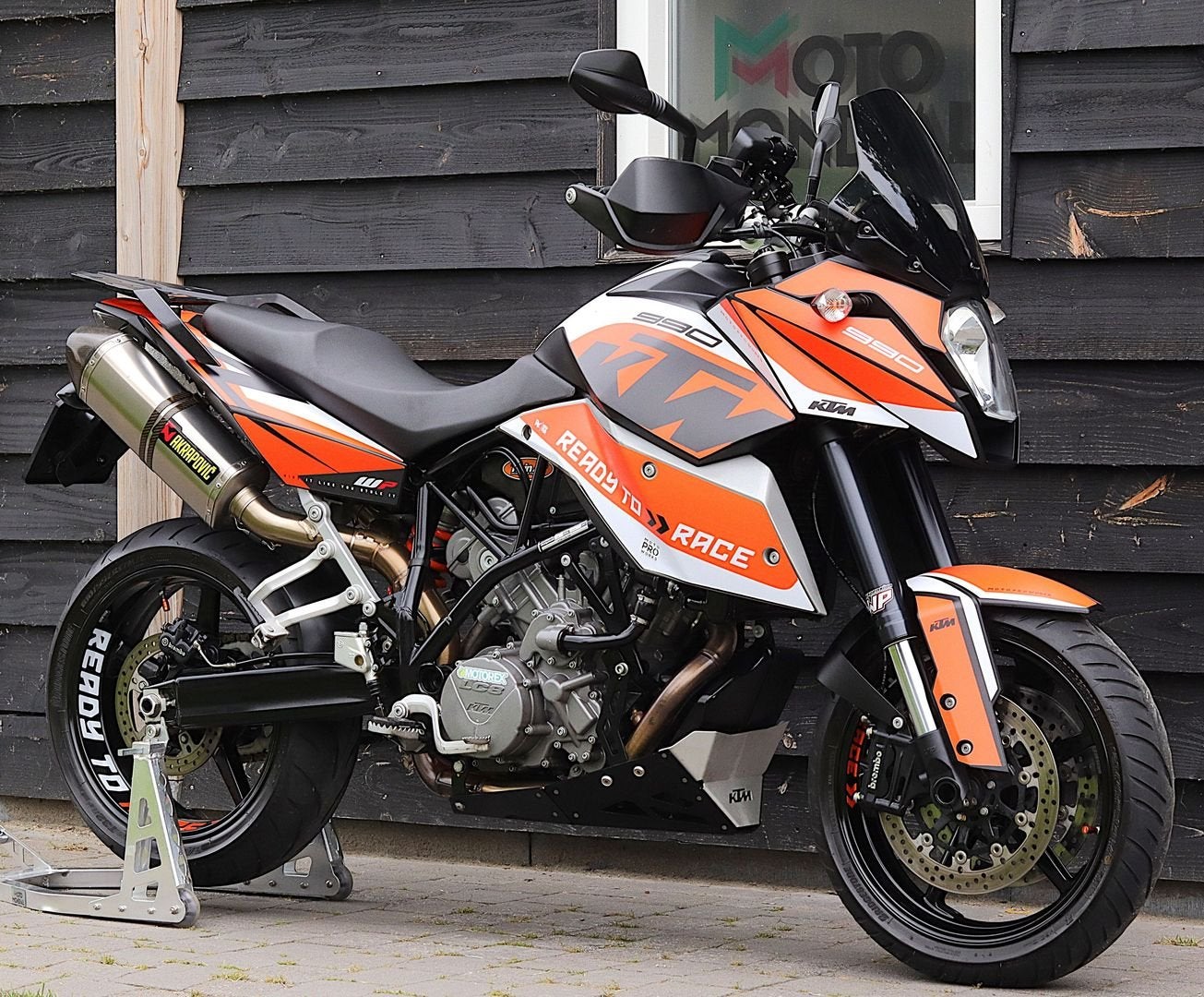 KTM 990 SUPERMOTO T SMT (bj 2009) Akrapovic, Motoren, Motoren | KTM, 2 cilinders, KTM, Motorrijbewijs A, Bedrijf
