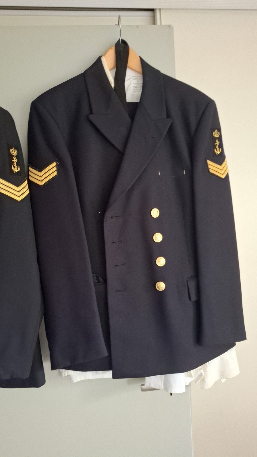 Marine uniform jas met insignes en knopen, Kleding | Heren, Kostuums en Colberts, Blauw, Maat 56/58 (XL), Ophalen of Verzenden
