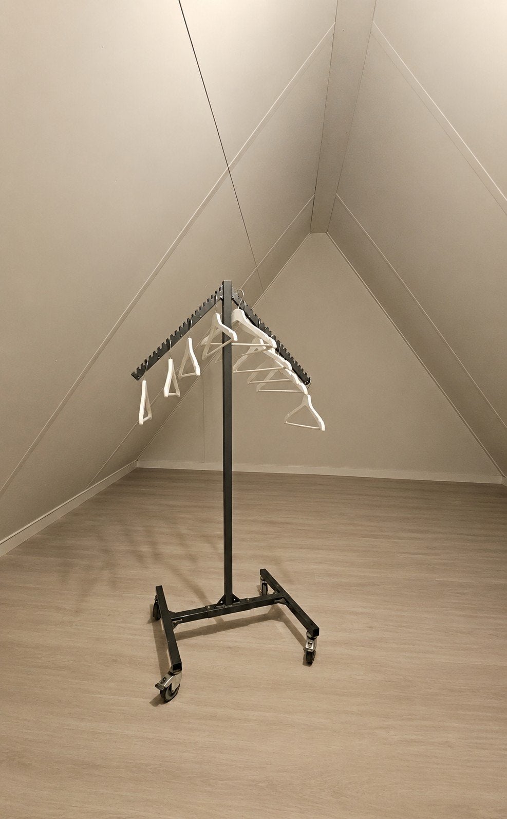 Kledingrek op wielen (exclusief hangers), Ophalen, Gebruikt