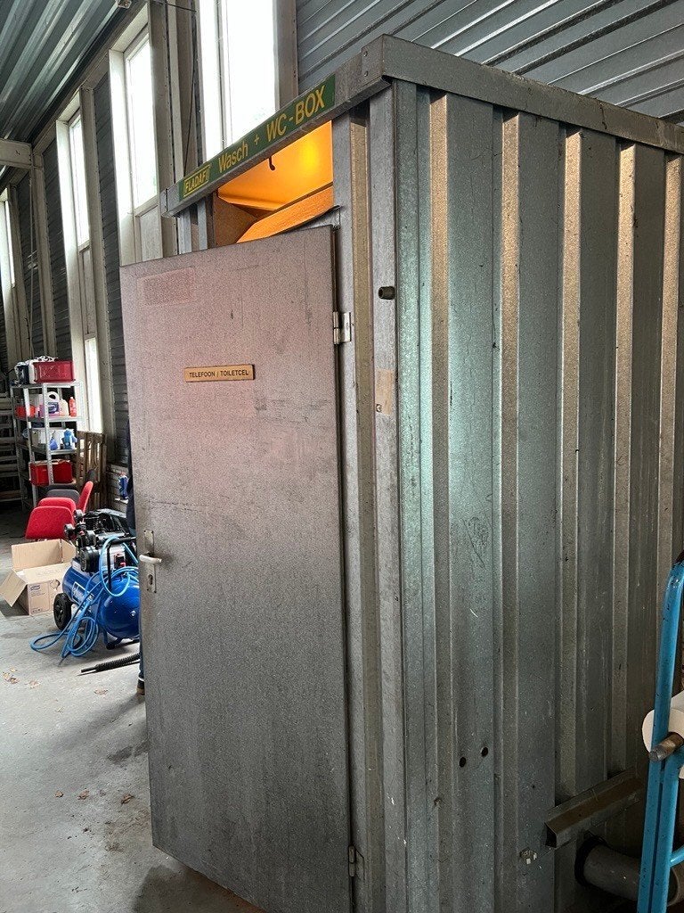 Toiletunit Fladavi, Ophalen