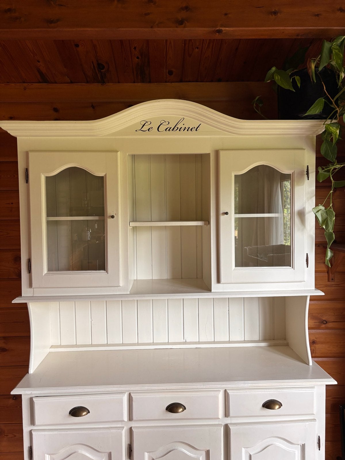 Servieskast 'Le Cabinet' - Wit, tweedelig, Ophalen, Gebruikt, 100 tot 150 cm, Met lade(s)