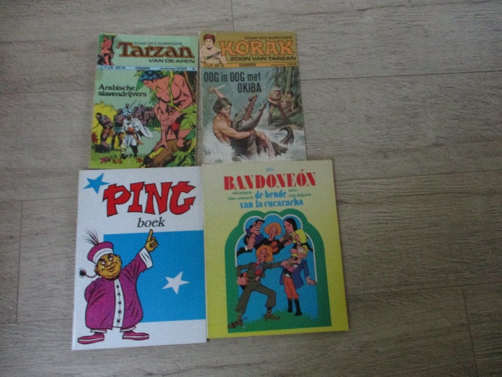 4 oude strips stripboeken comics Ping en Korak zoon Tarzan, Boeken, Meerdere comics, Ophalen of Verzenden, Gelezen, Europa