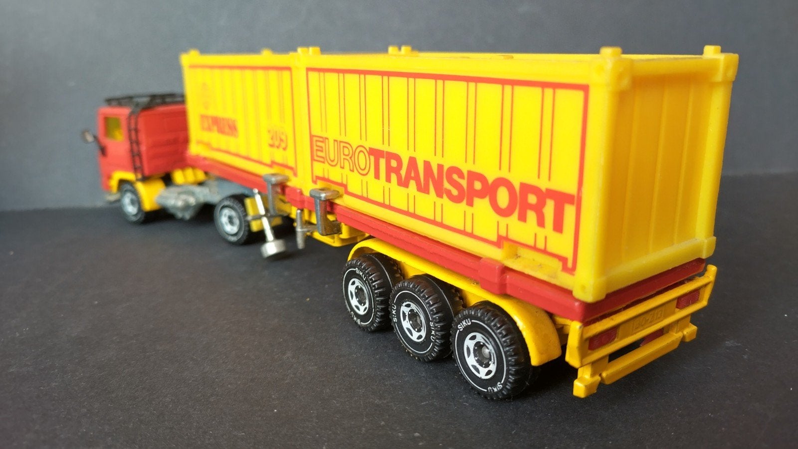Volvo F10 Euro Transport 1:55 Siku 3111 Pol, SIKU, Verzenden, Zo goed als nieuw, Bus of Vrachtwagen