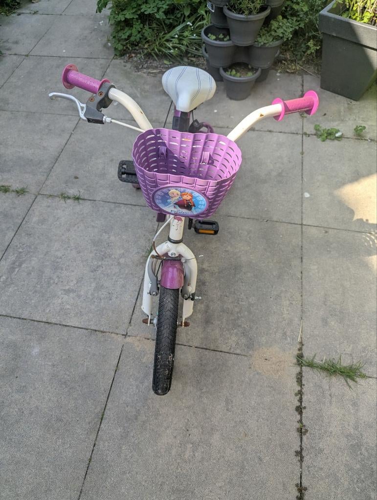 16 inch Kinderfiets met zijwieltjes en mandje, Ophalen, Gebruikt, 16 tot 20 inch, Zijwieltjes