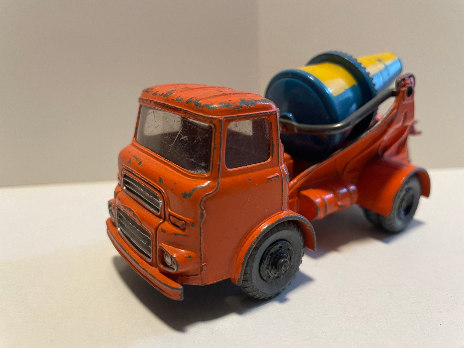 Dinky toys 960 lorry mounted cement mixer, Ophalen of Verzenden, Zo goed als nieuw, Auto, Dinky Toys