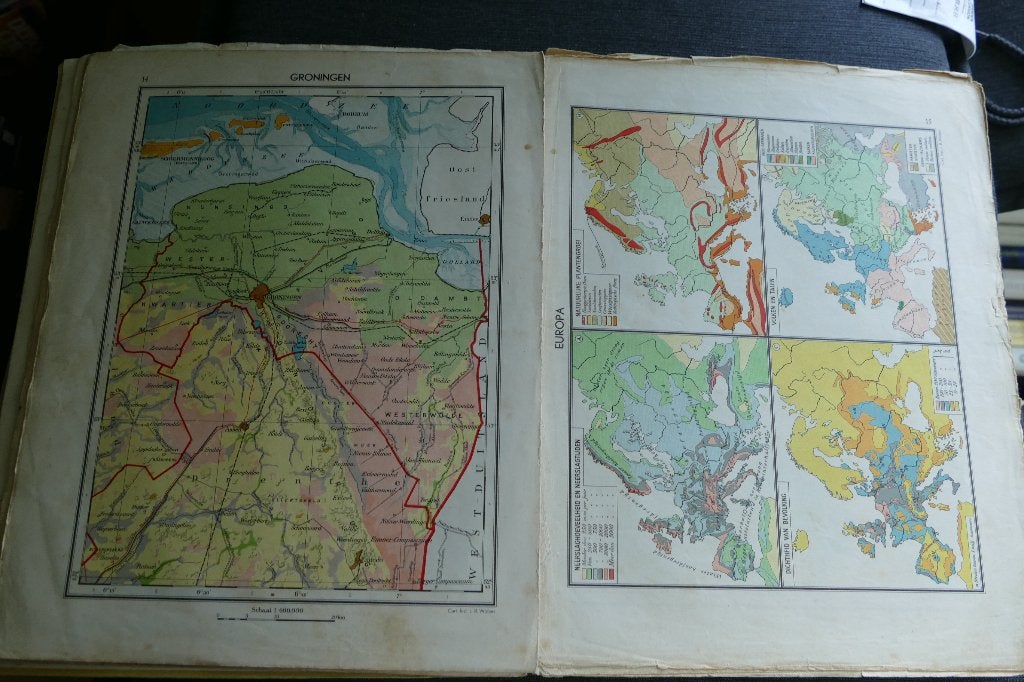 P.R. Bos, C.L. van Balen – Kleine schoolatlas der gehele aar, Gelezen, P.R. Bos, C.L. van Balen, Ophalen of Verzenden, Landkaart